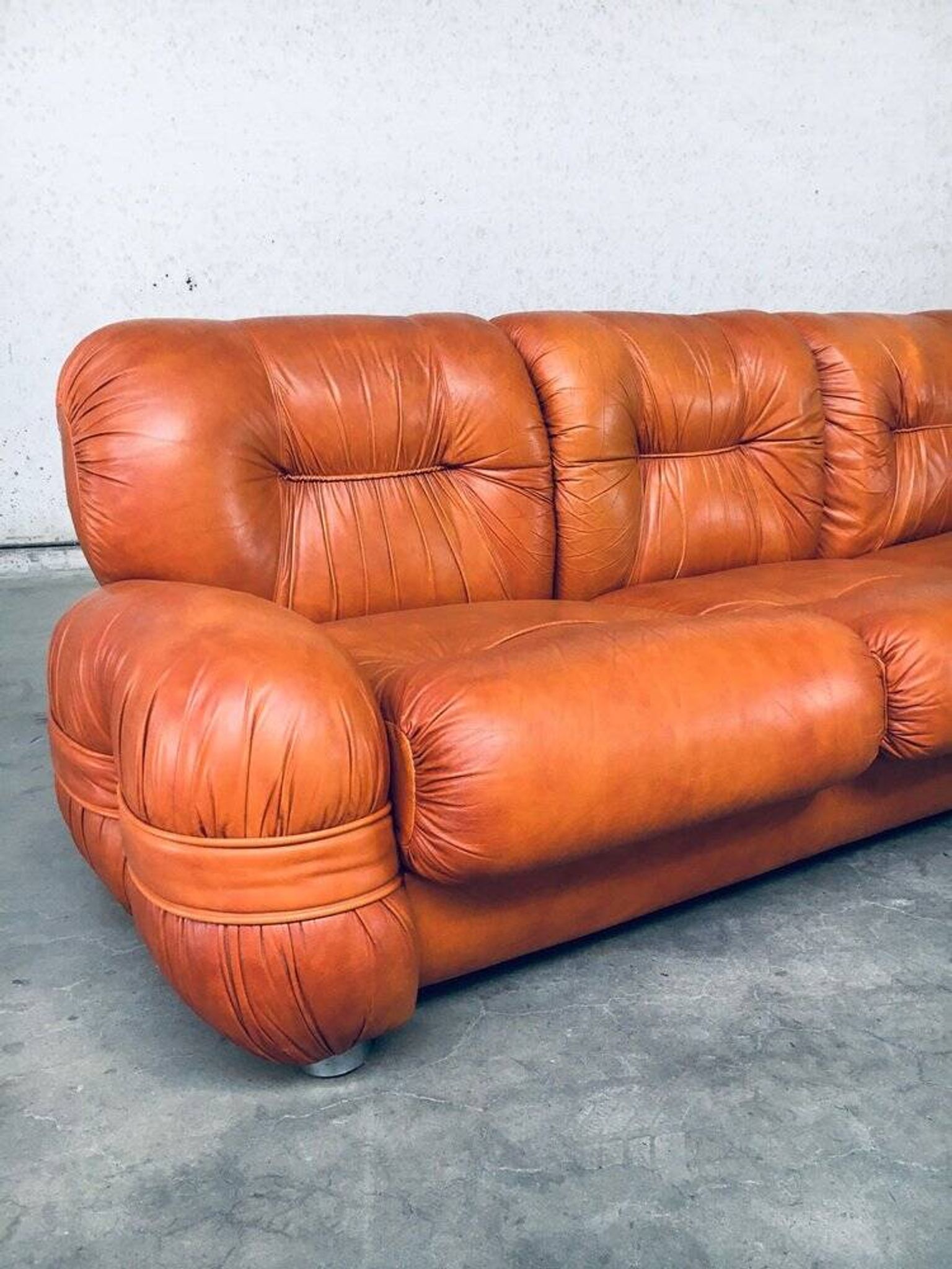 Mid-Century Modern Italian Leather 3 Seat Sofa, 1970s
