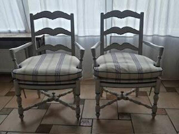 Salon provençal type contadin