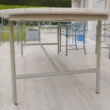 Table avec plateau en pierre