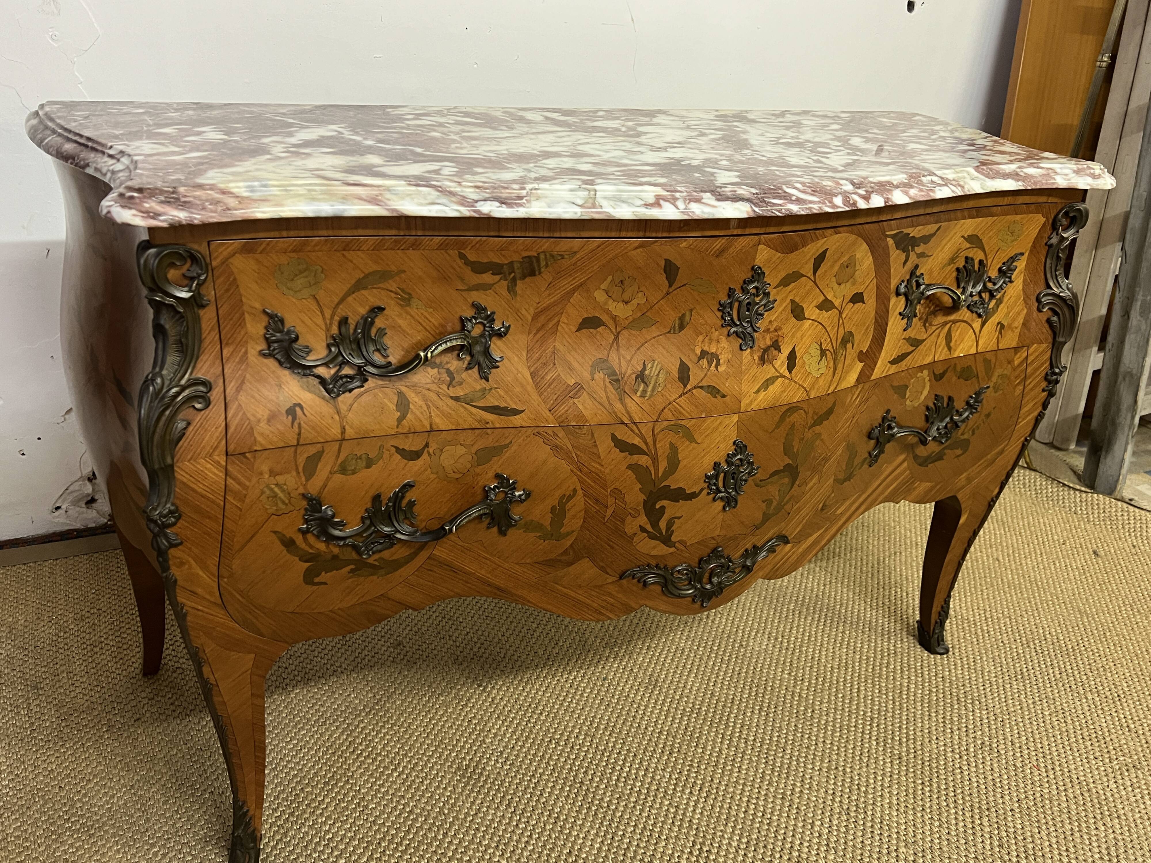 Louis XV style inlaid chest of drawers