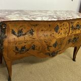 Louis XV style inlaid chest of drawers