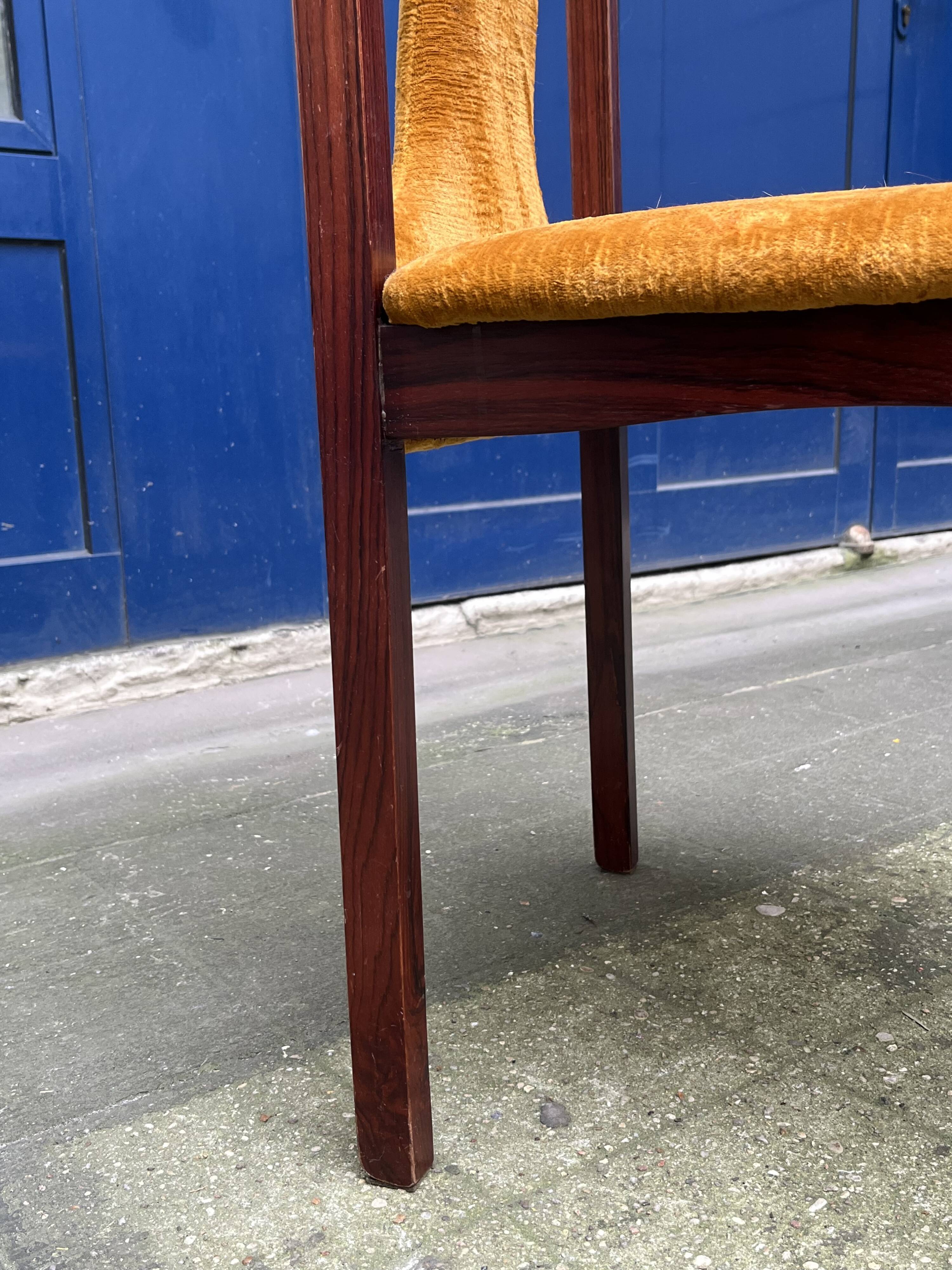 Two chairs attributed to Luigi Salocchi for Sormani, 1960s.