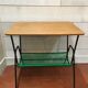 Scoubidou vinyl holder table