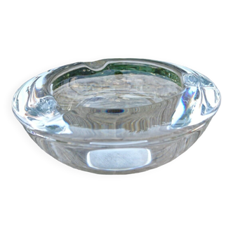 Solid half-sphere ashtray in transparent glass