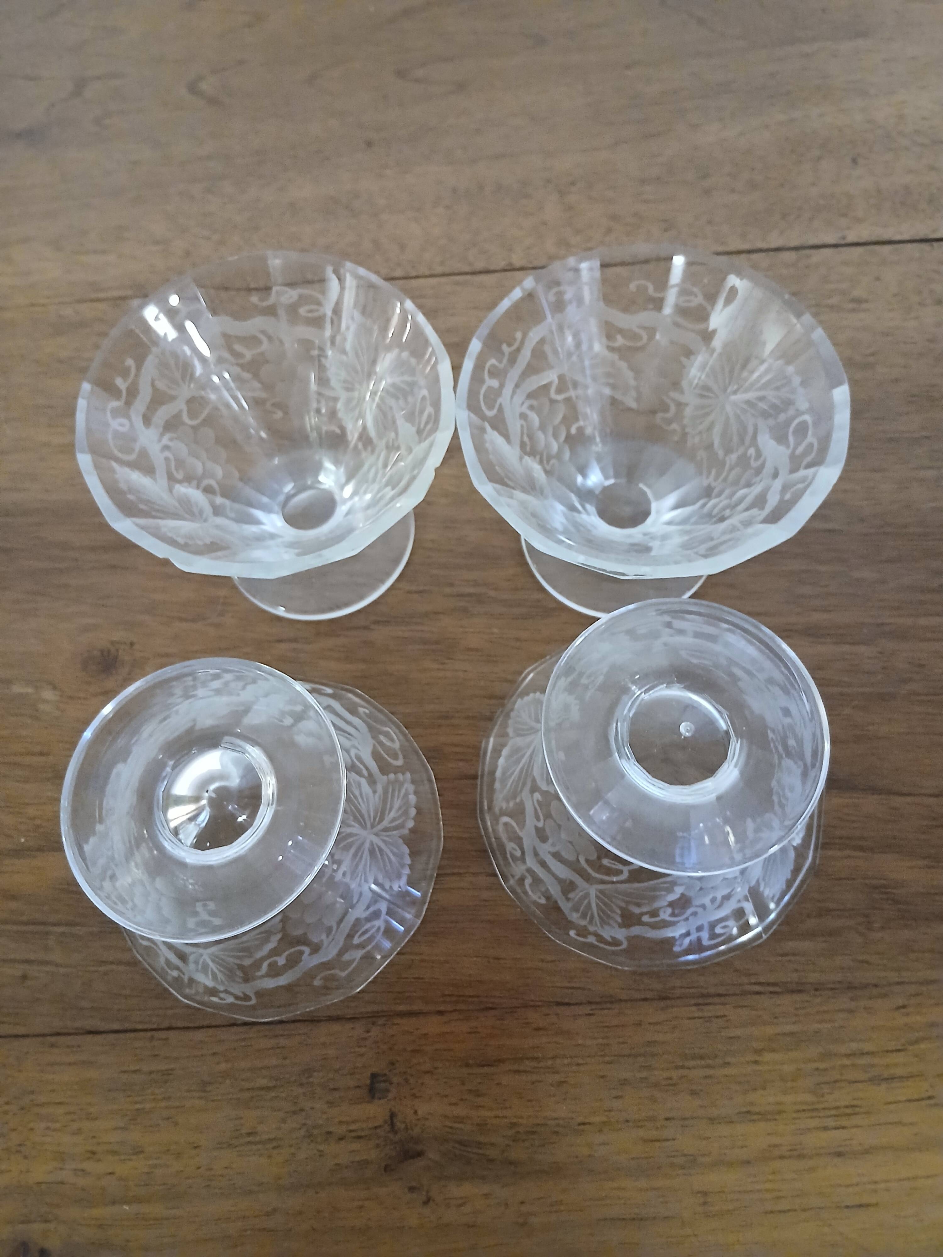 4 small Art Deco crystal glass bowls