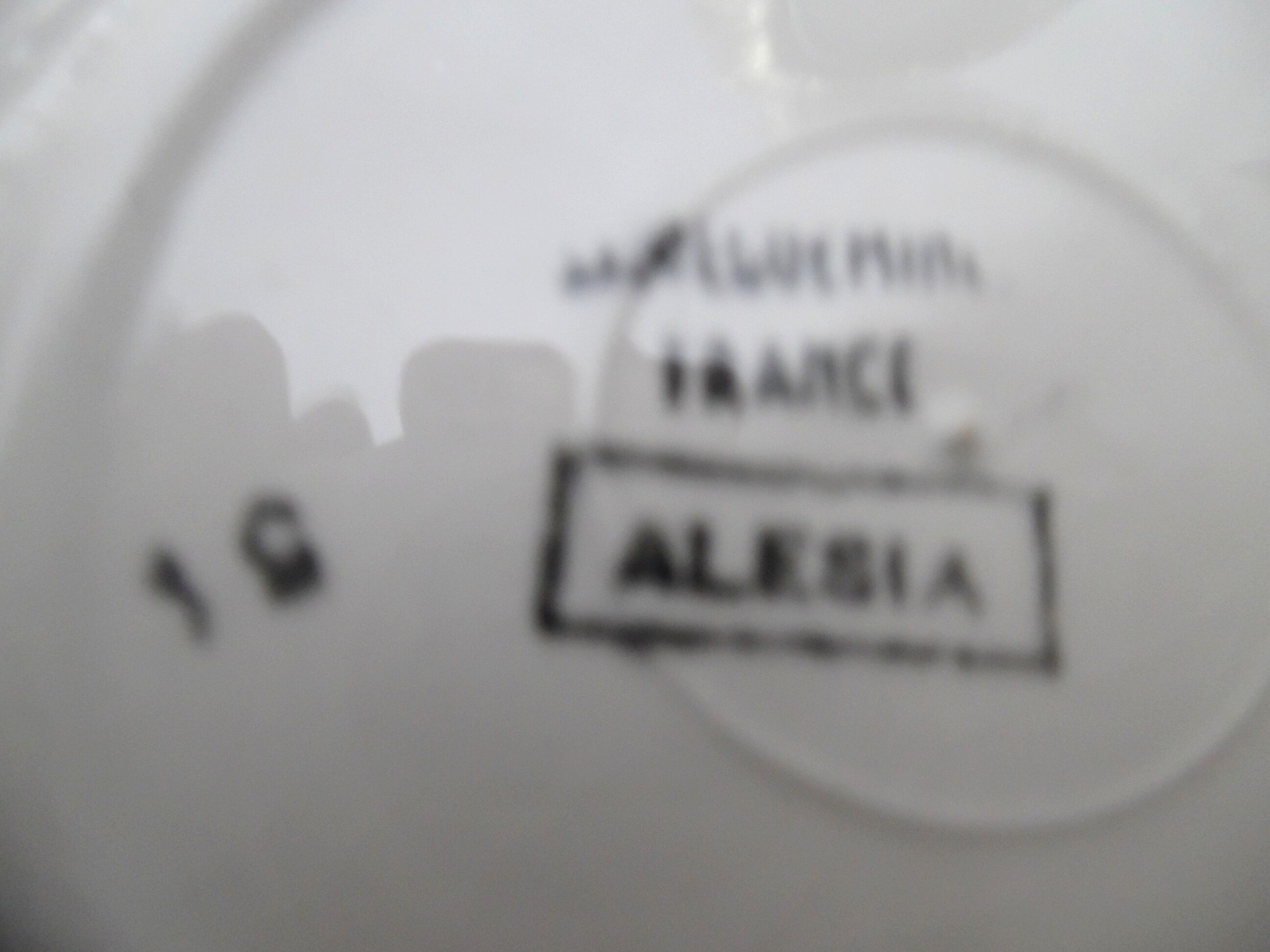 coffee cups and saucers sarreguemine