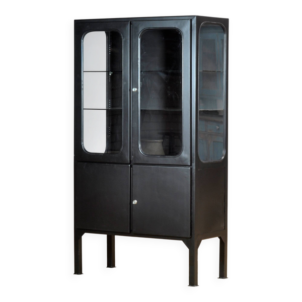 Cabinet médical vintage, années 1970