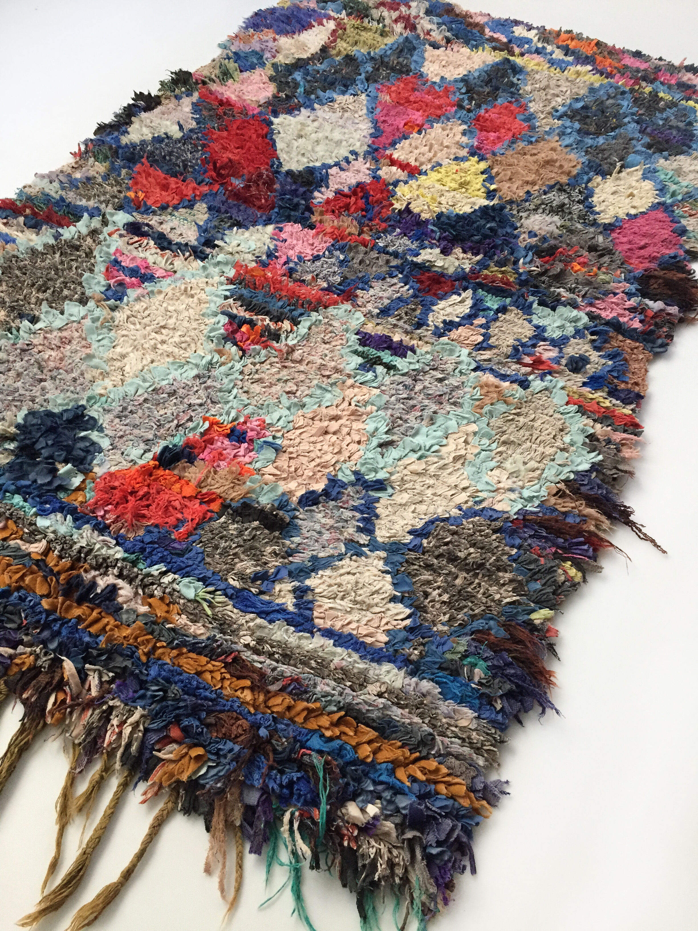 Moroccan berber carpet boucherouite 161x92cm