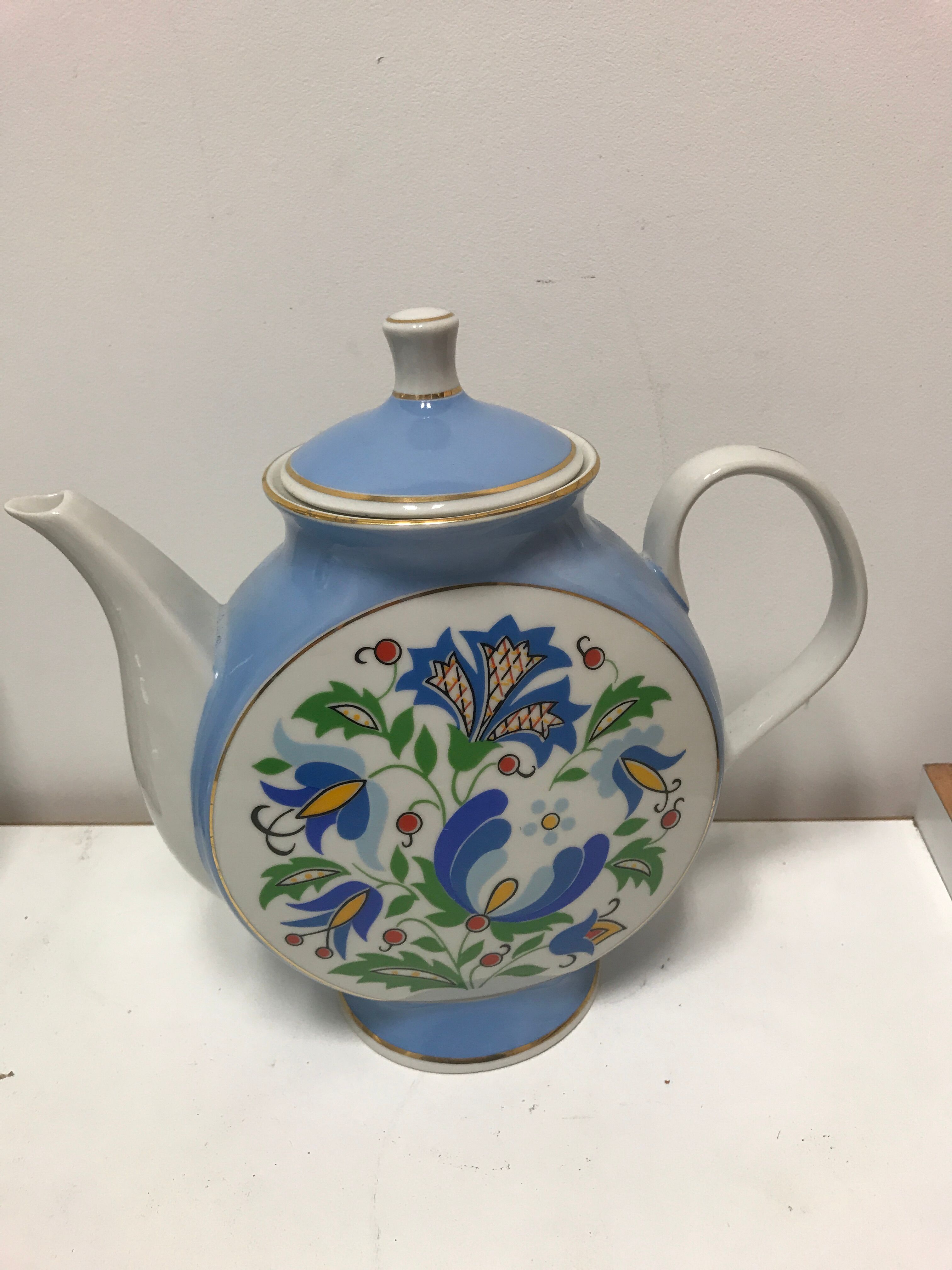 Teapot porcelain from Poland decorations from Russian inspiration