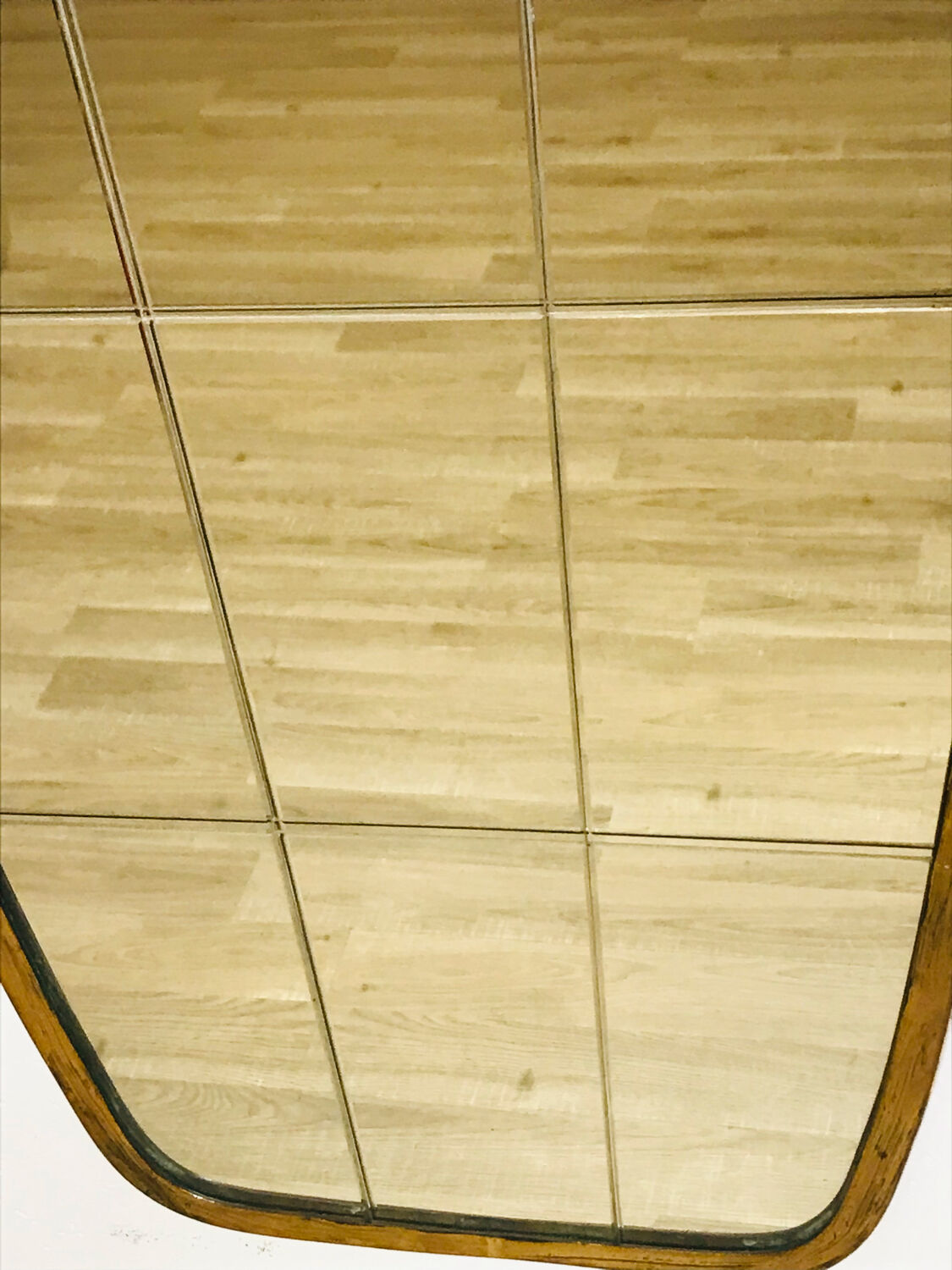 Asymmetrical mirror from the 60s