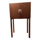 Unique piece cinna