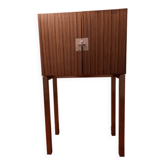 Unique piece cinna
