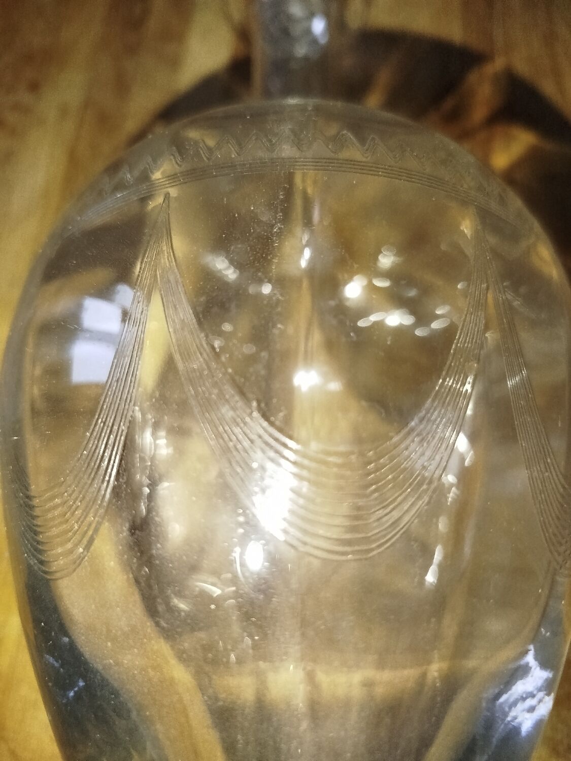 Wine carafe