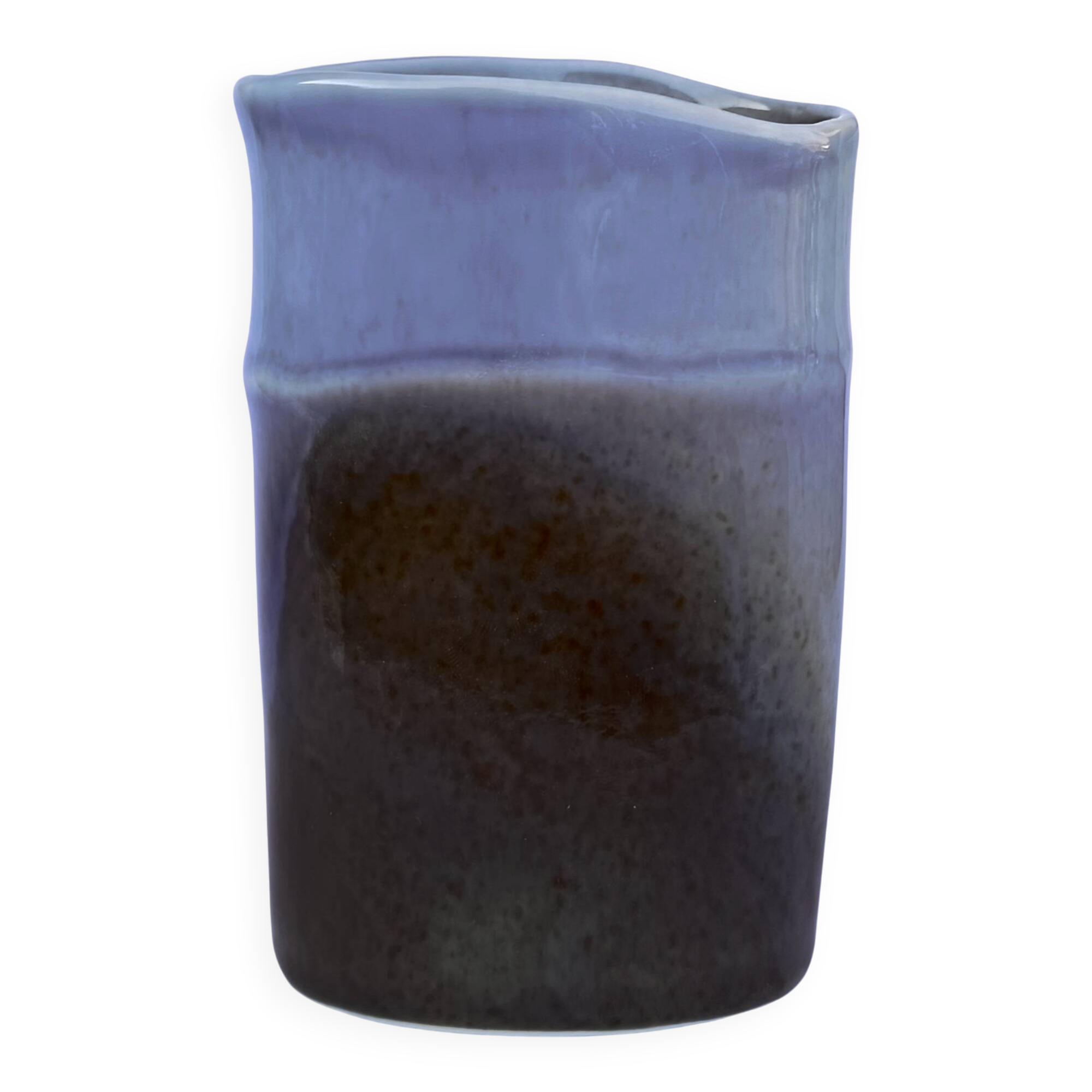 Virebent ceramic vase