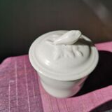 Porcelain cream pot - late 18th/early 19th century