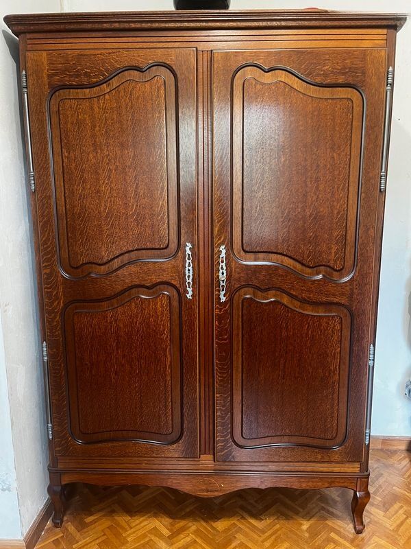 Armoire en chêne