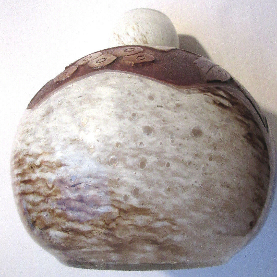 Art Deco ball vase signed Legras, acid-etched glass paste Vine decoration