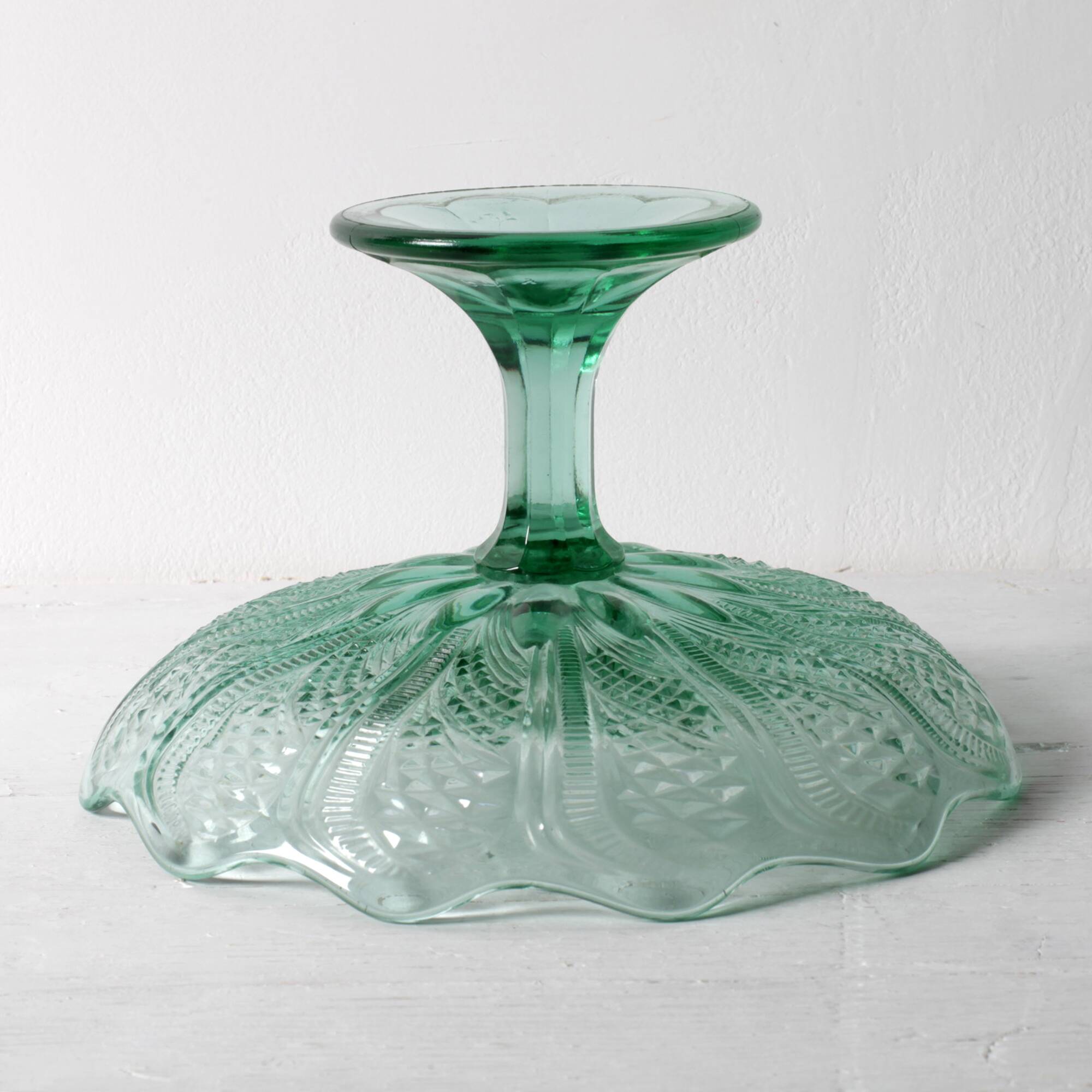 Glass Pedestal Bowl / Vintage Georgia Green Fruit Bowl / Ukraine / 1950s