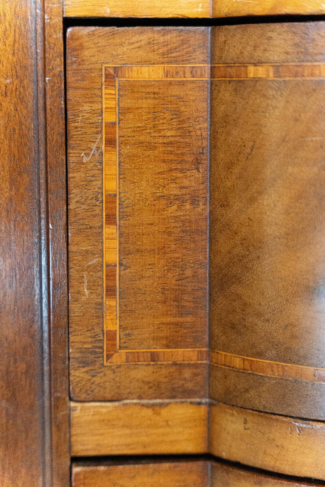 Chest of drawers 1900 Louis XVI style Marquetry 5 drawers