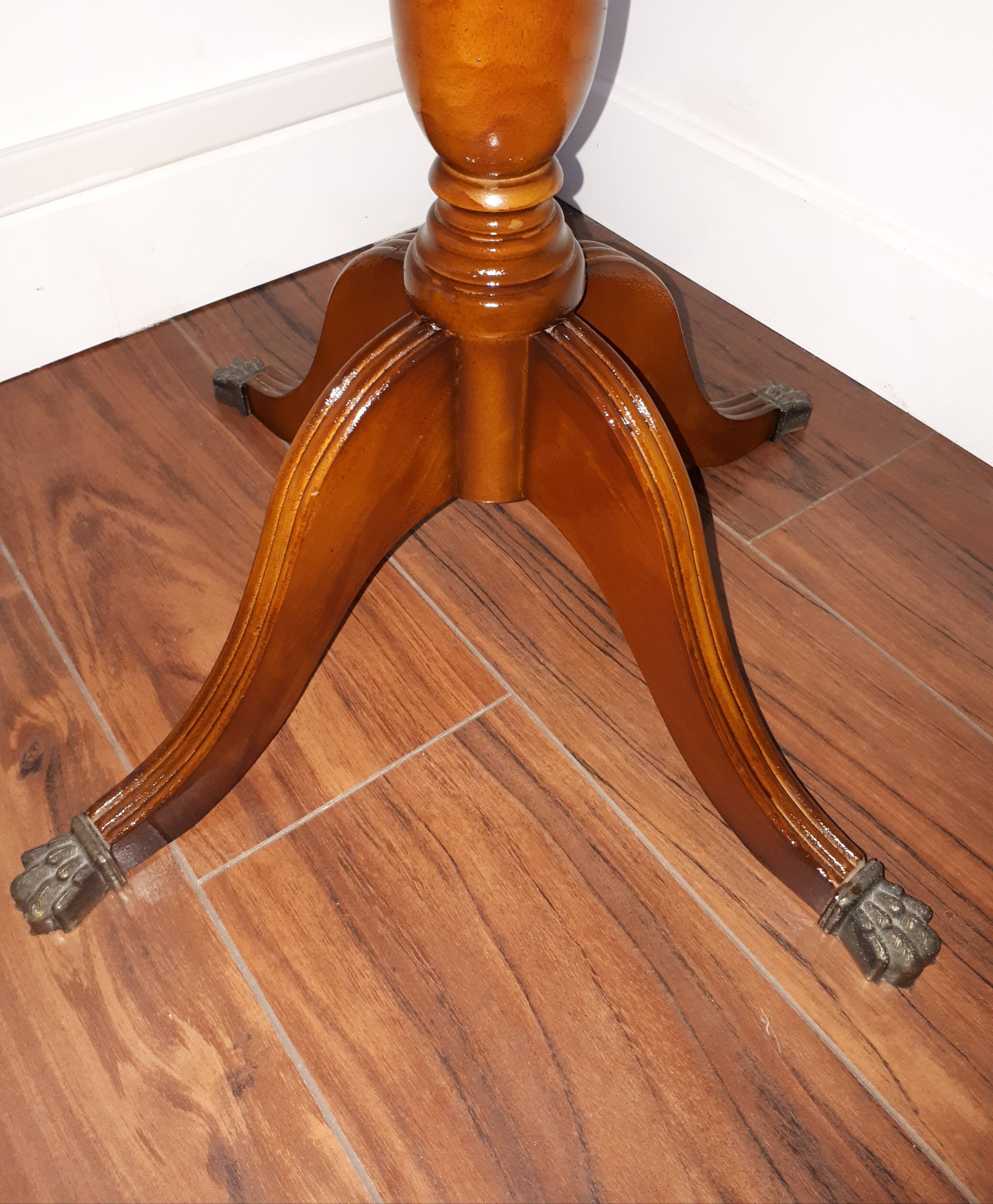 English healing pedestal