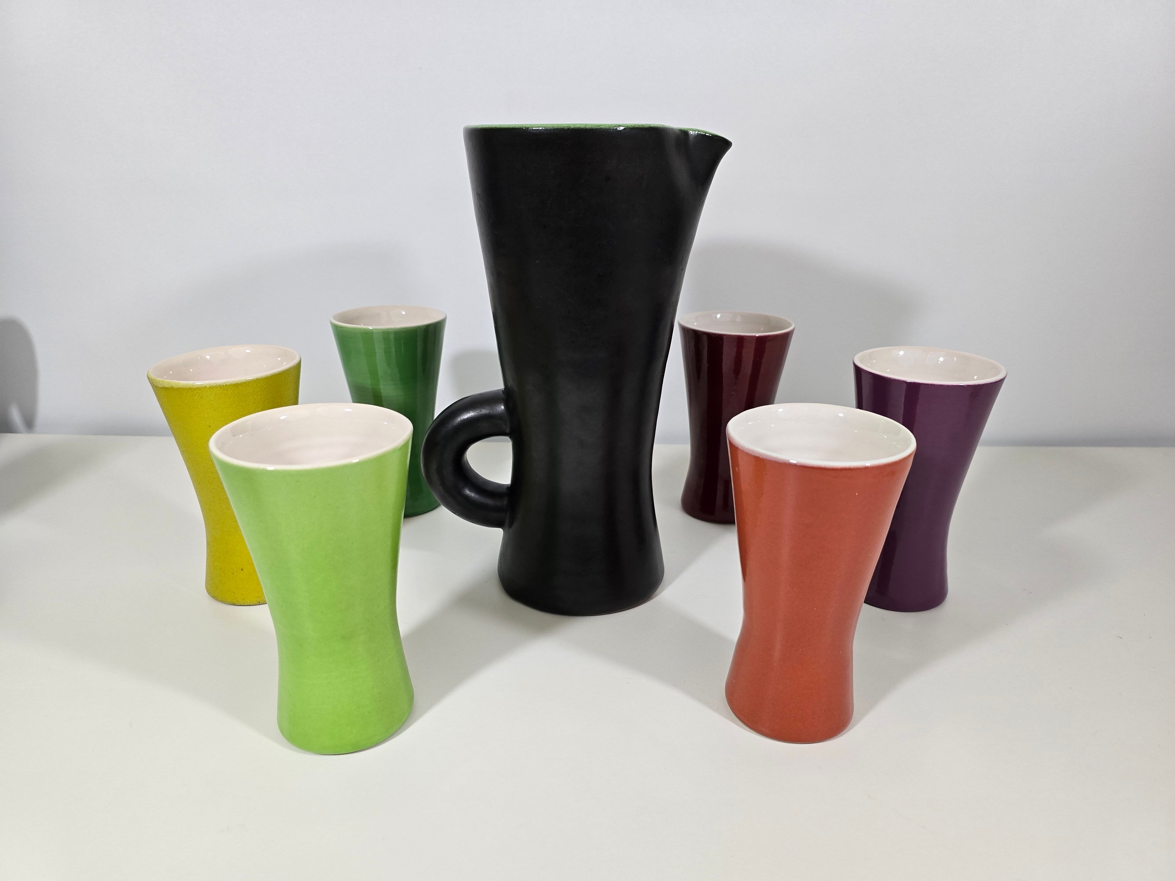 Pitcher and 6 cups model 860 by Pol Chambost in ceramic from around 1950.