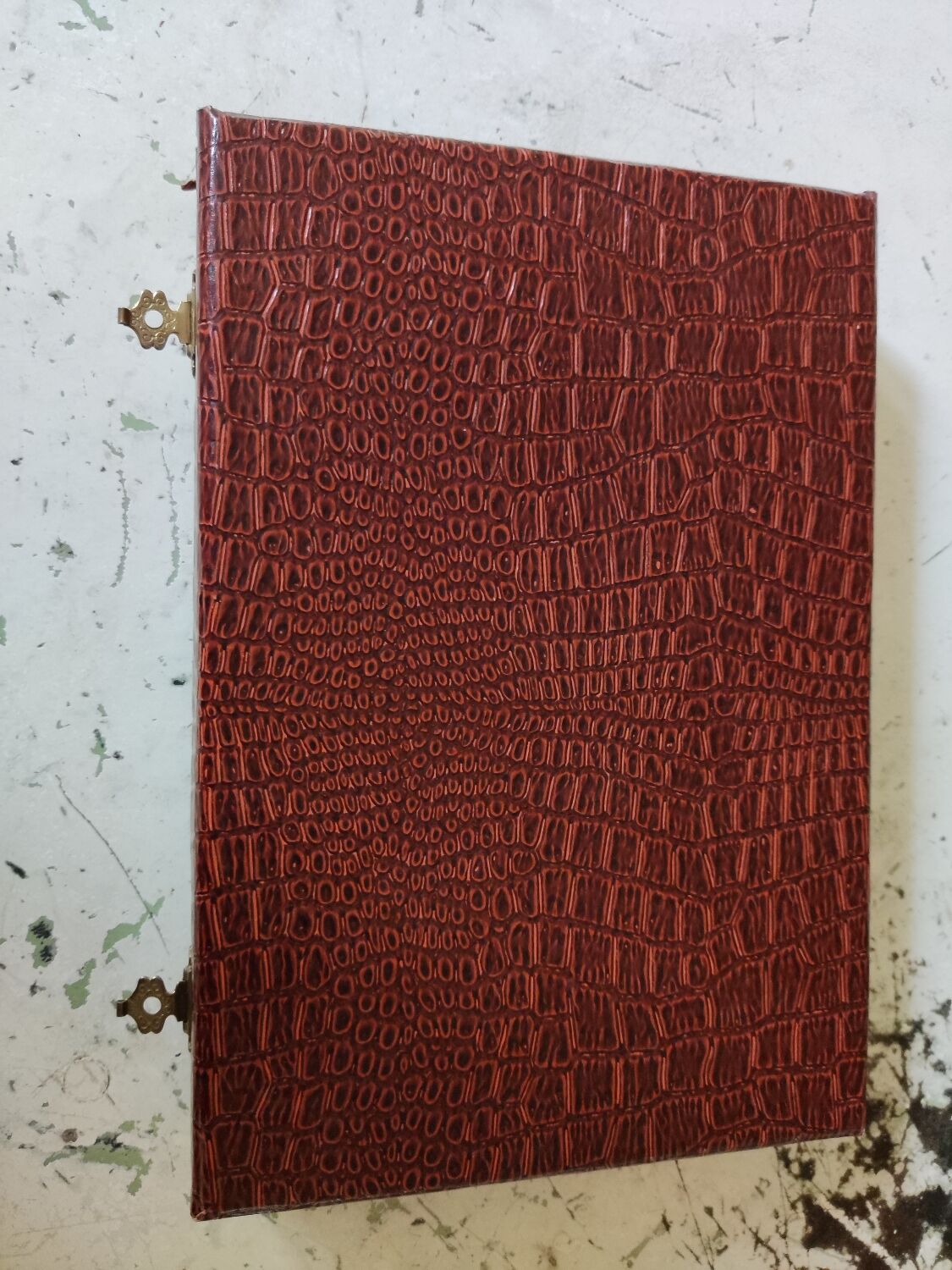 Coffret de 12 couteaux en métal argenté