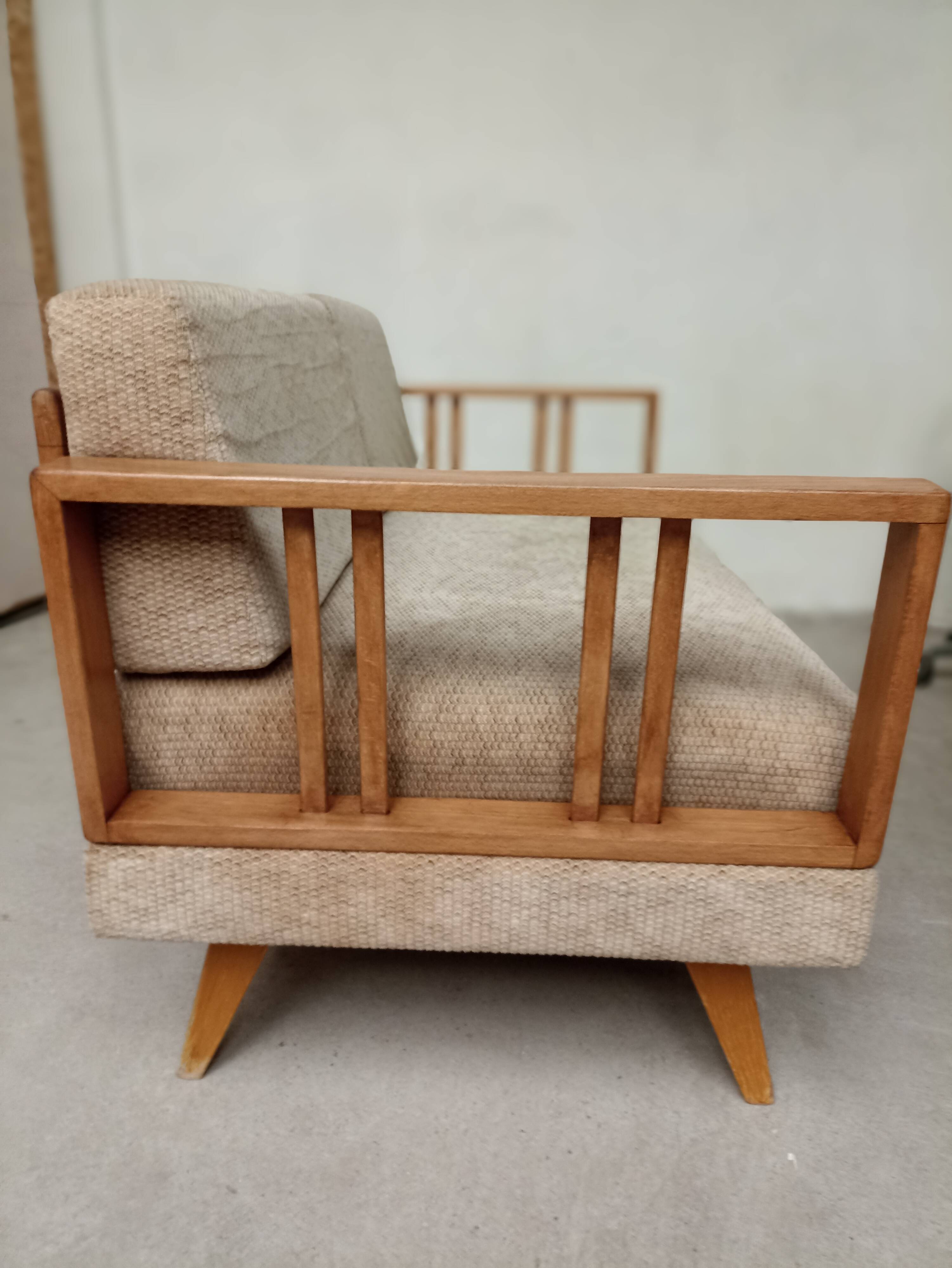 Vintage 2-seater sofa