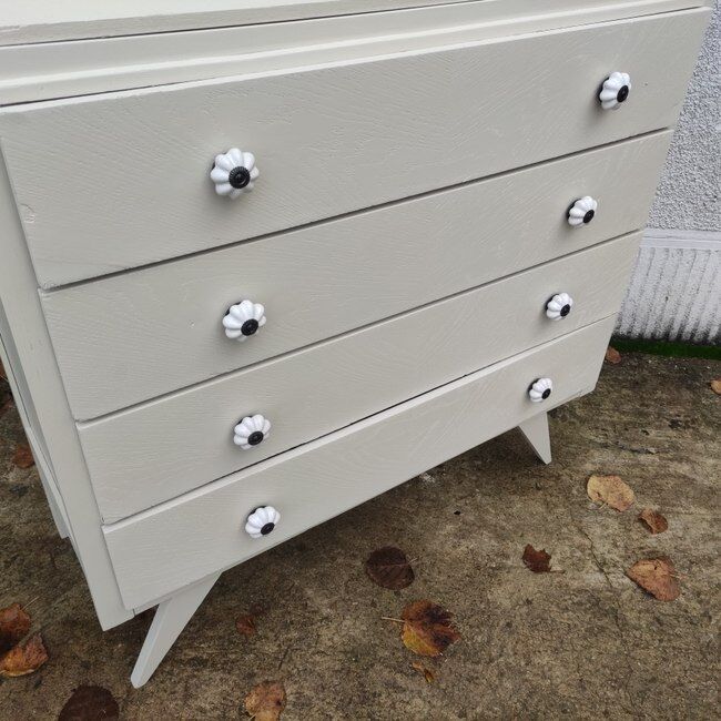 Commode vintage pieds compas