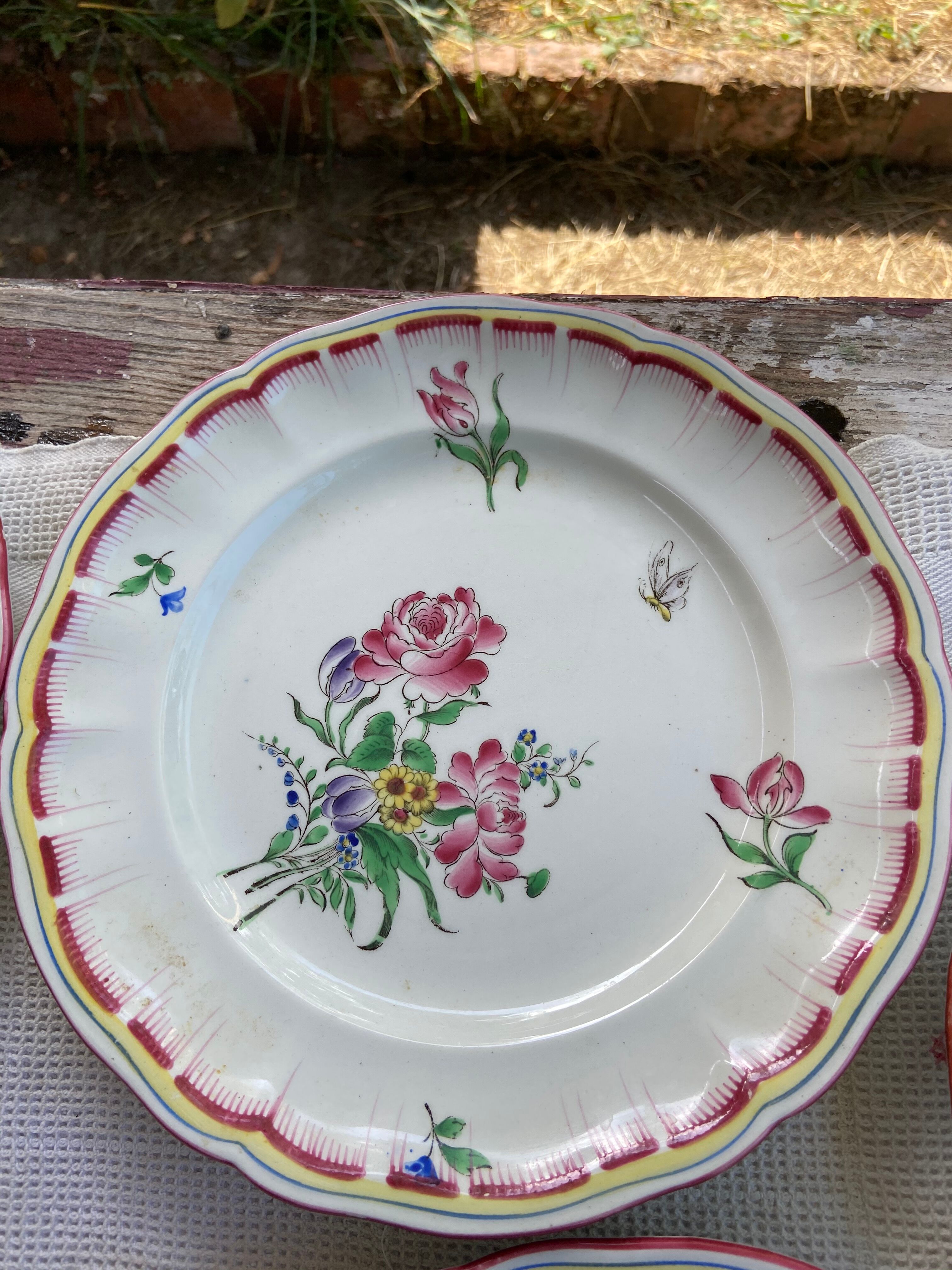Lot de 6 assiettes à dessert Lunéville décor de fleurs
