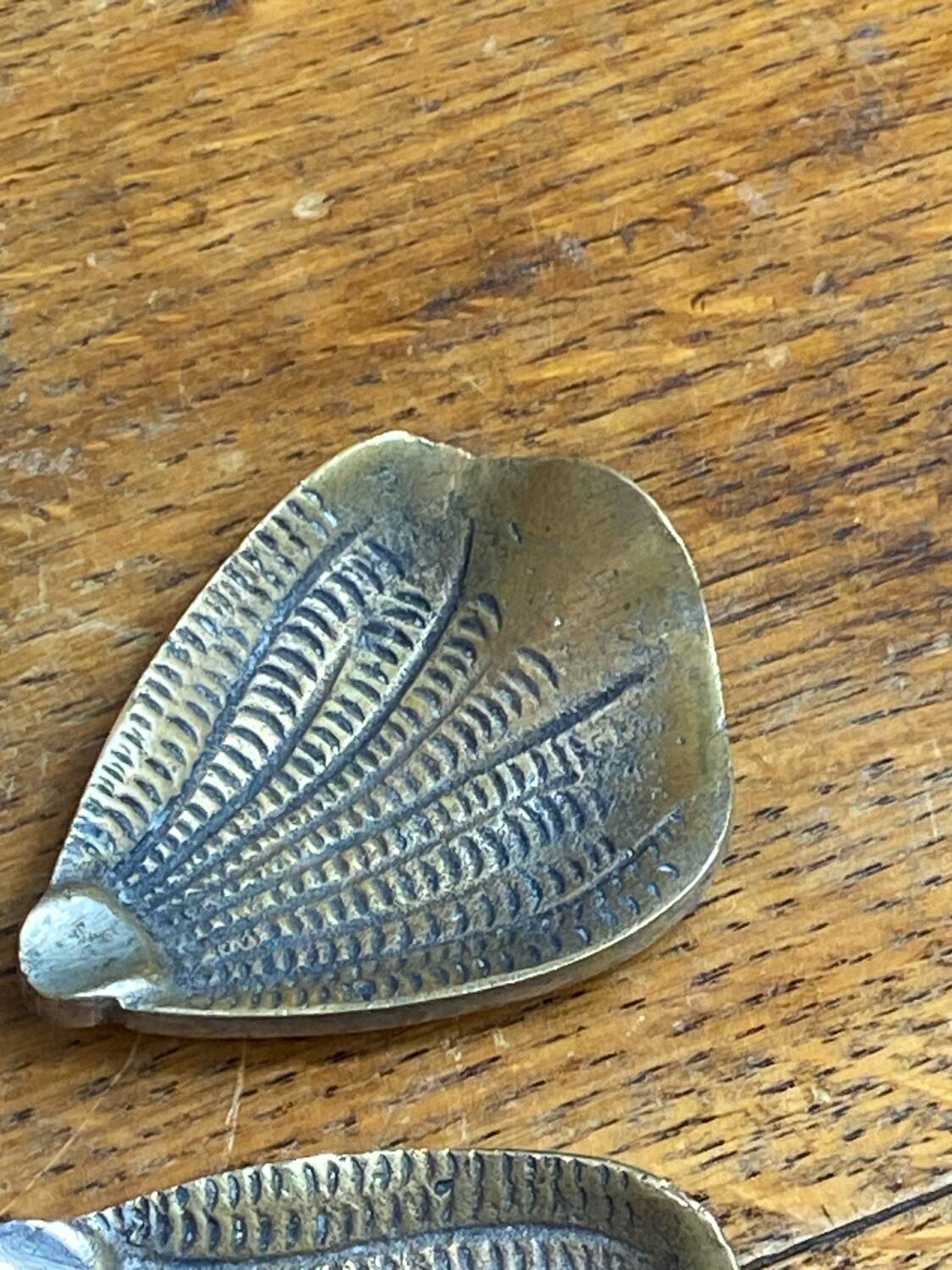 Bougeoir fleur en bronze, pétales amovibles