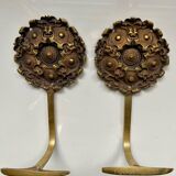 2 coat hooks, bronze