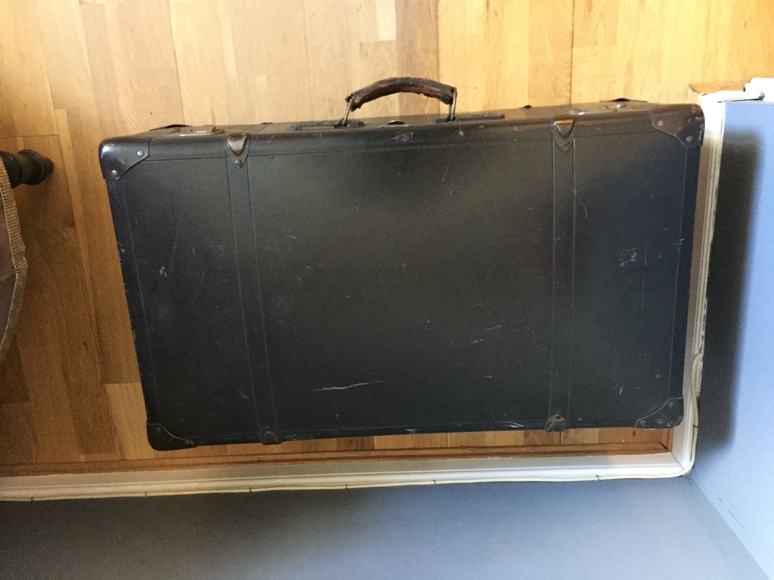 Valise ancienne vintage 1950