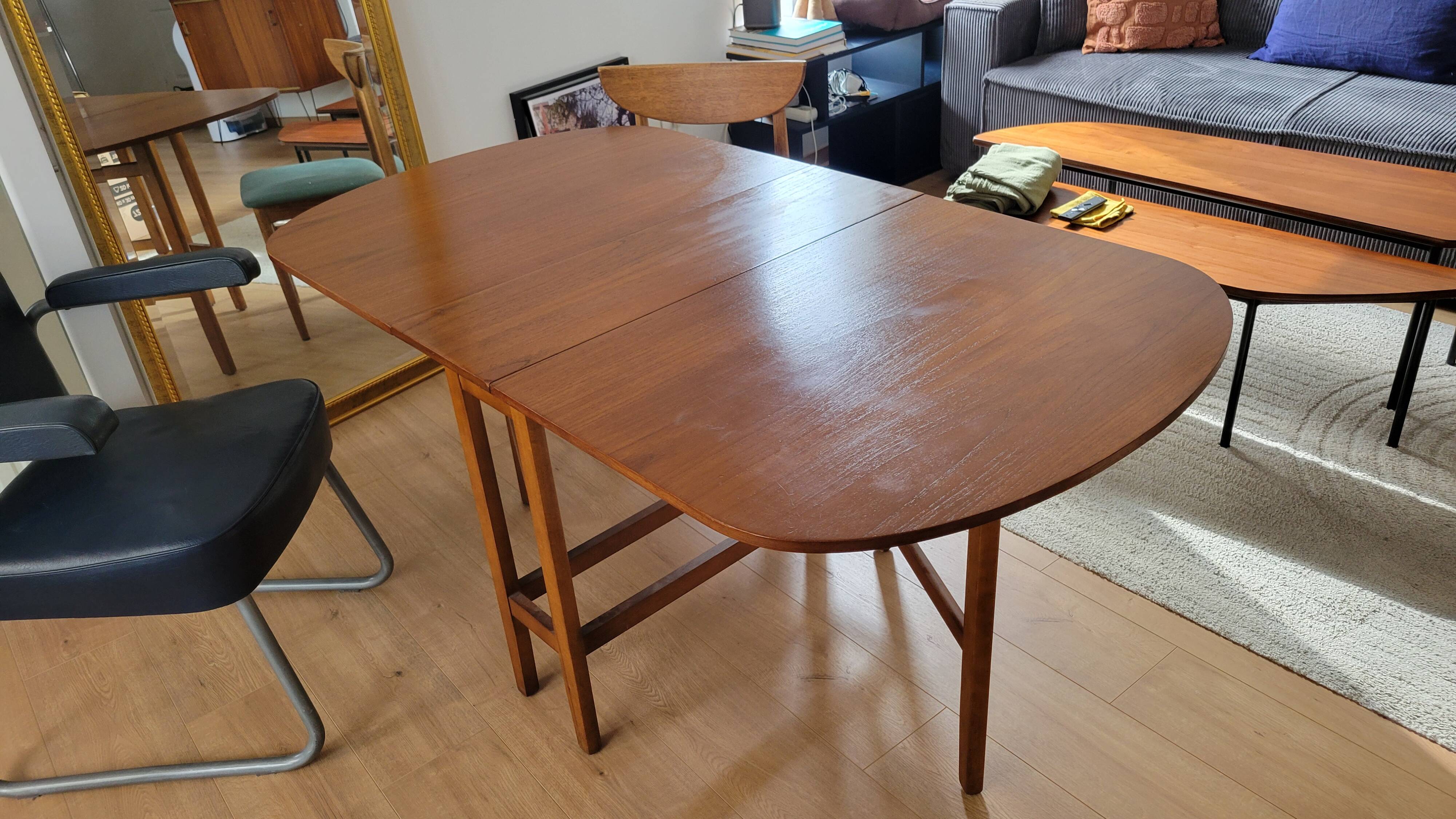 Scandinavian folding table