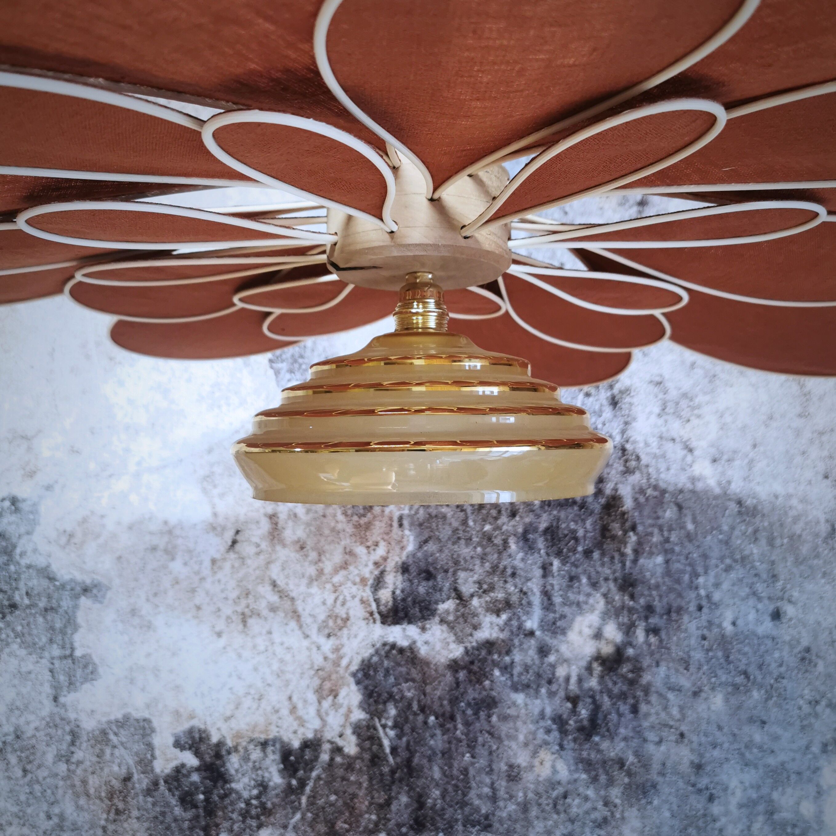 Suspension flower petals linen and rattan and vintage globe