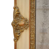 Elegant 19th century gilt mirror