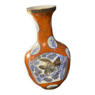 Chinese porcelain vase