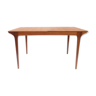 Table dining McIntosh, an extension of "Butterfly"