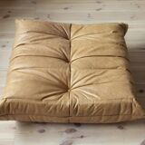 3-seater sofa and Togo pouf