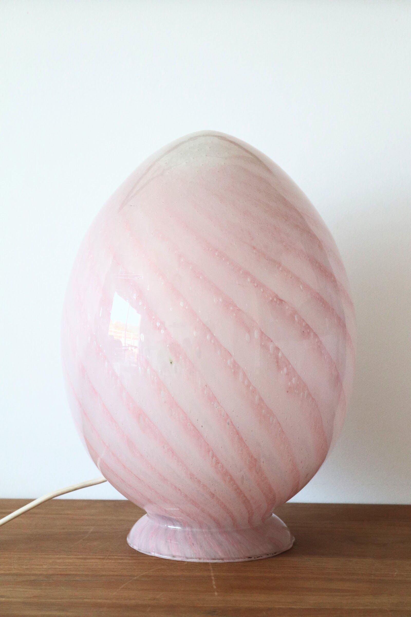 Pink glass egg lamp 70s