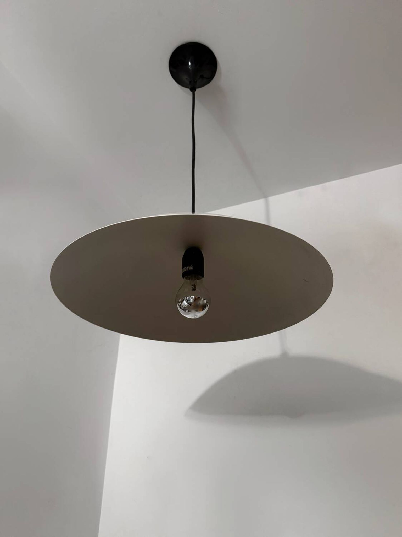 Suspension dôme Lita années 70