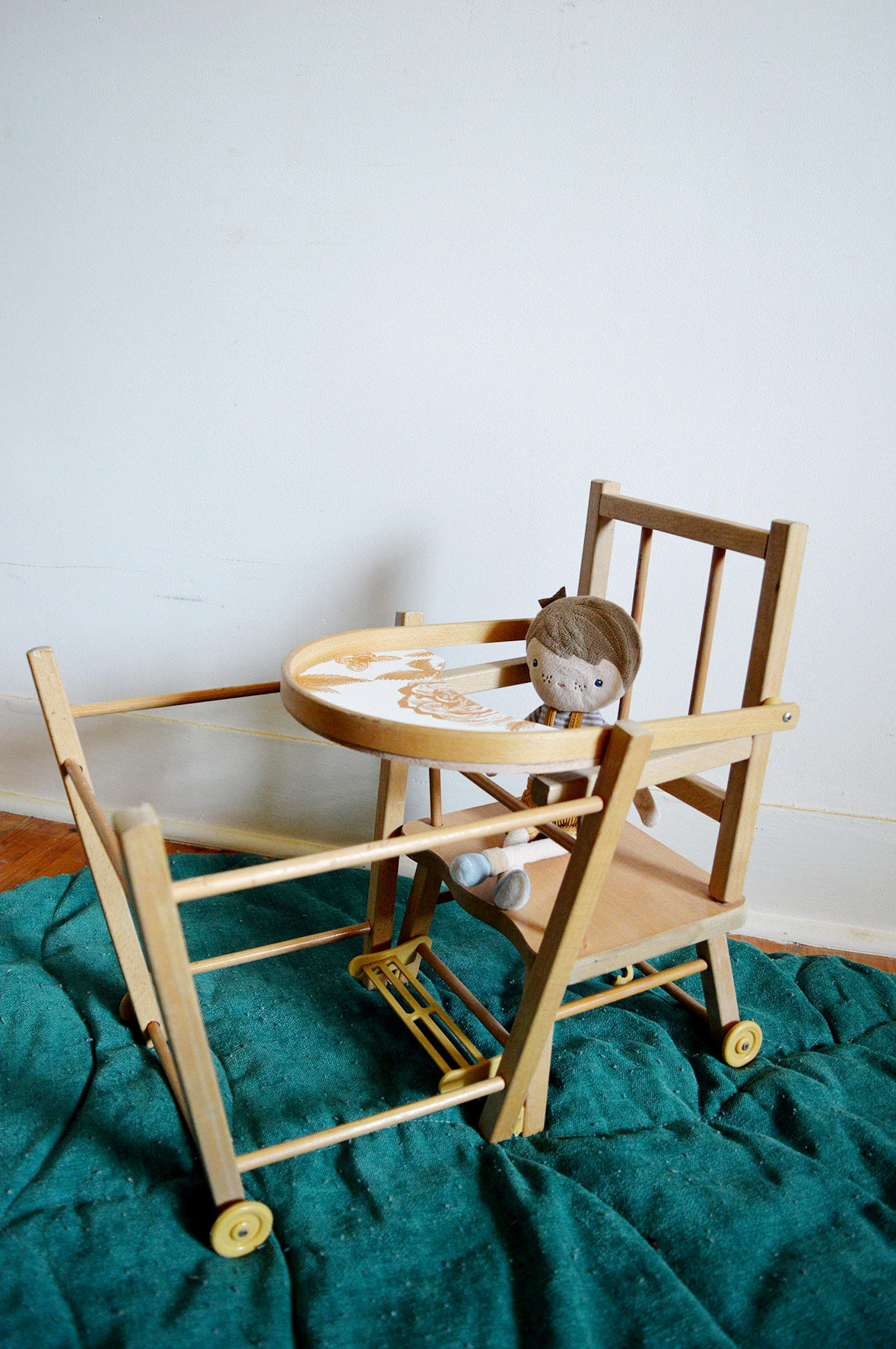 Doll high chair