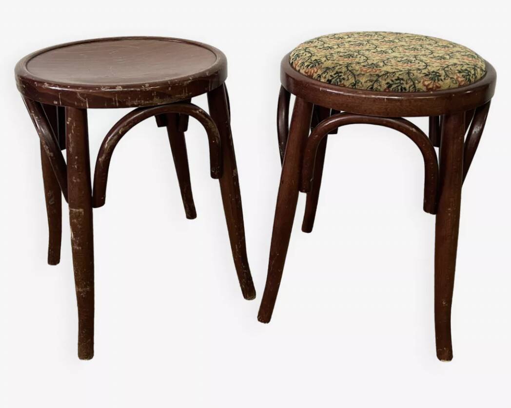 Paire de tabourets bas en bois courbé style "Thonet" vintage
