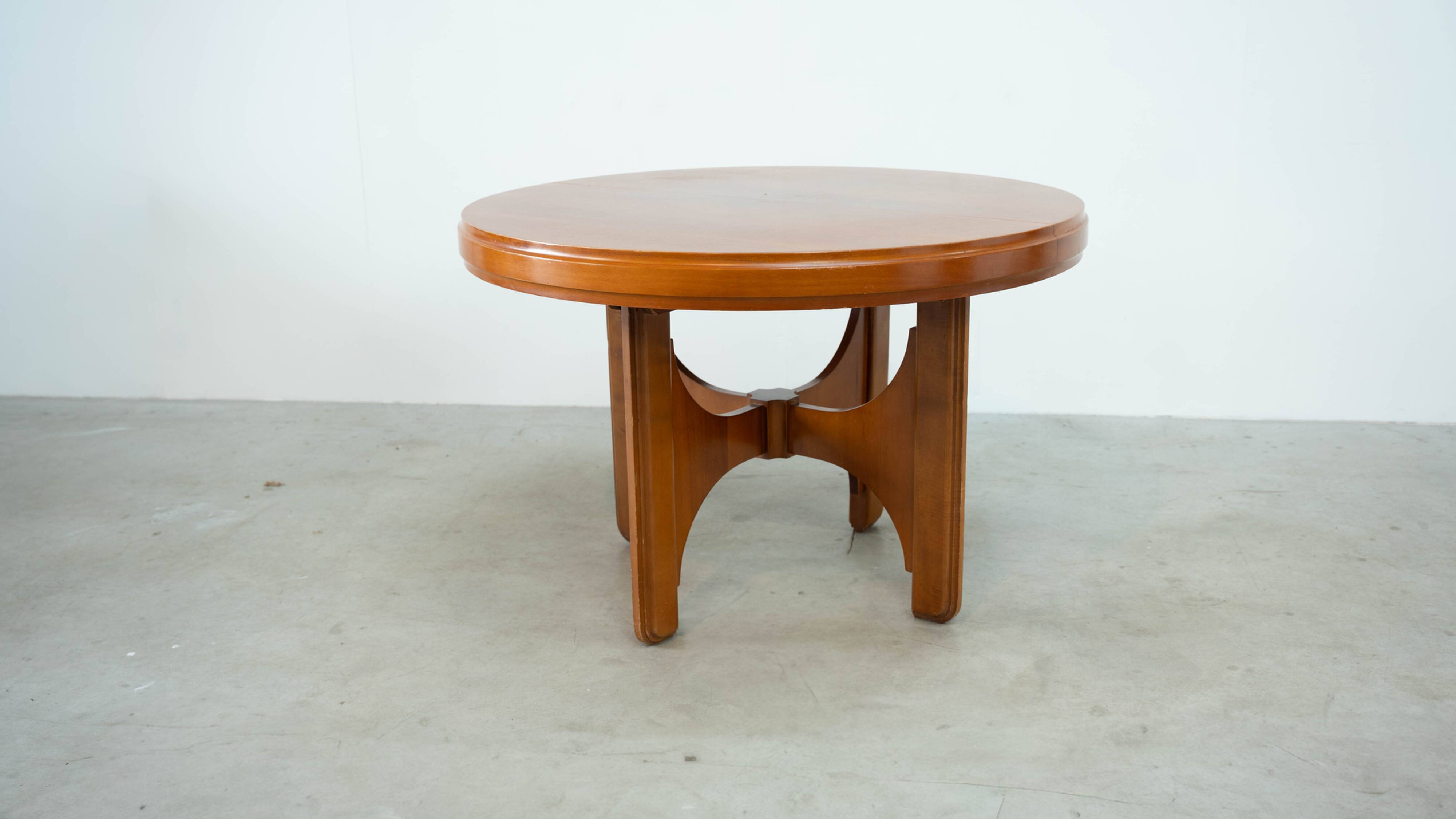 Italian sculptural dining table