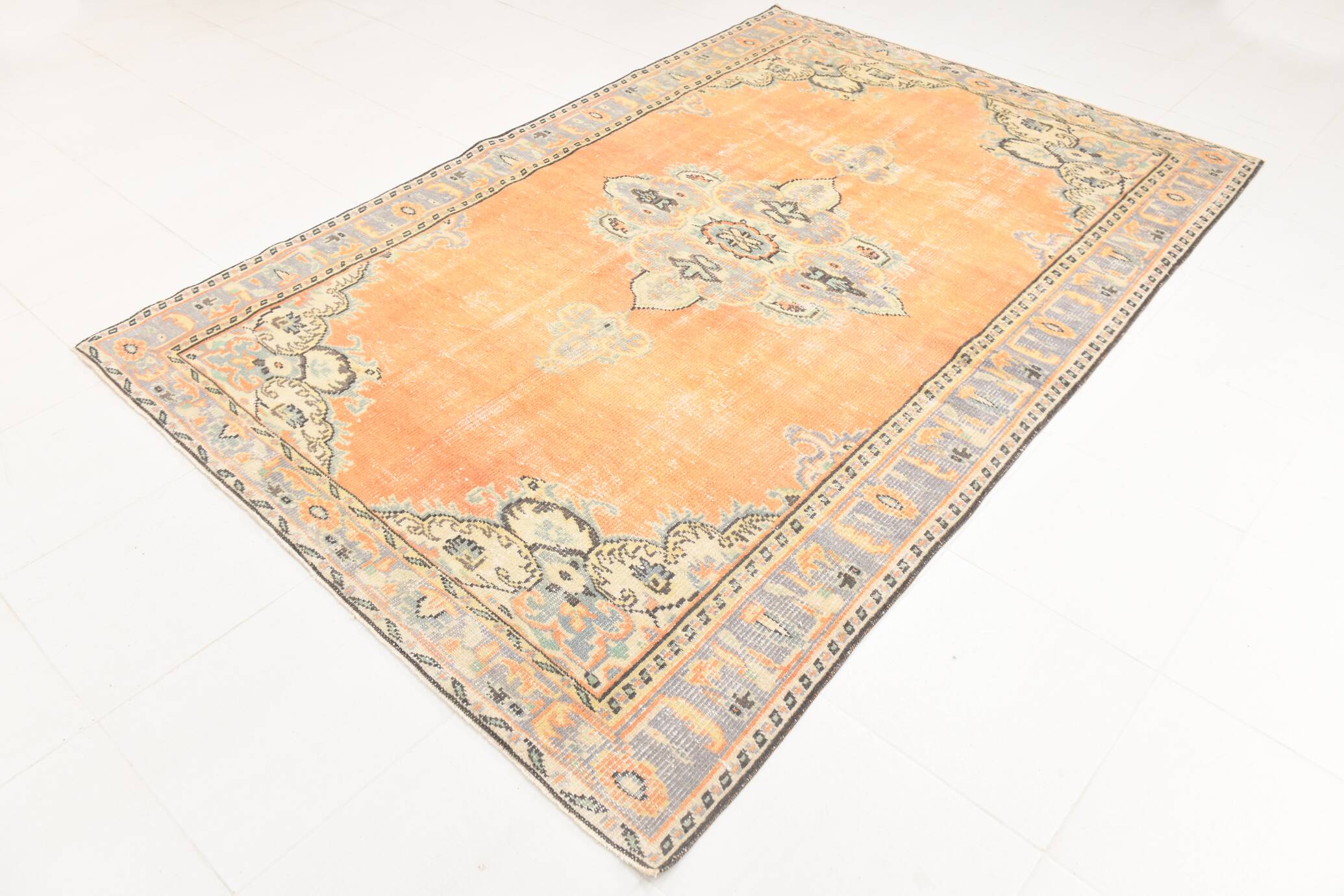 6x9 Vintage Pale Orange Oushak Handmade Vintage Rug, 176x260 Cm