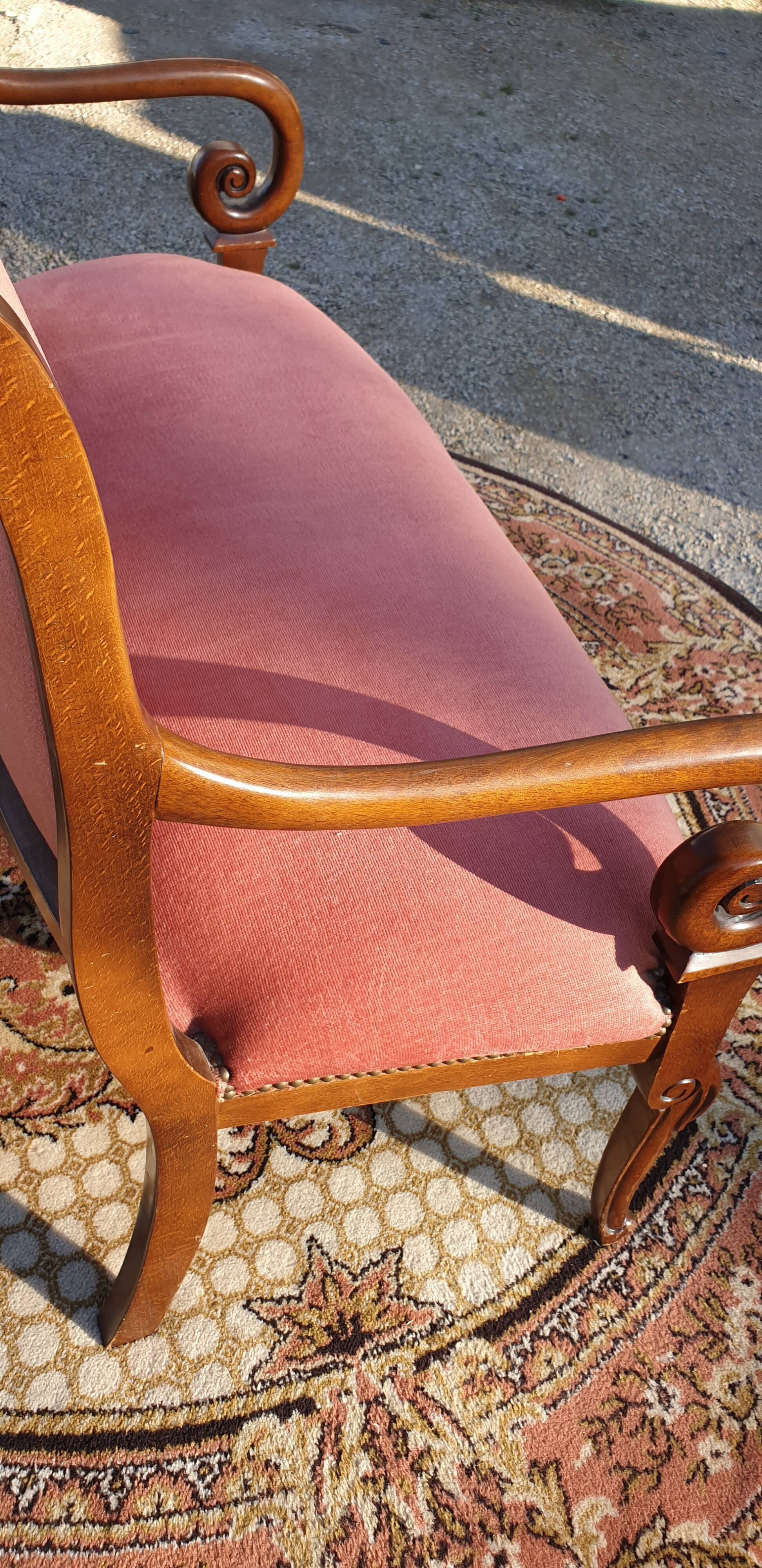 Empire style bench in walnut
