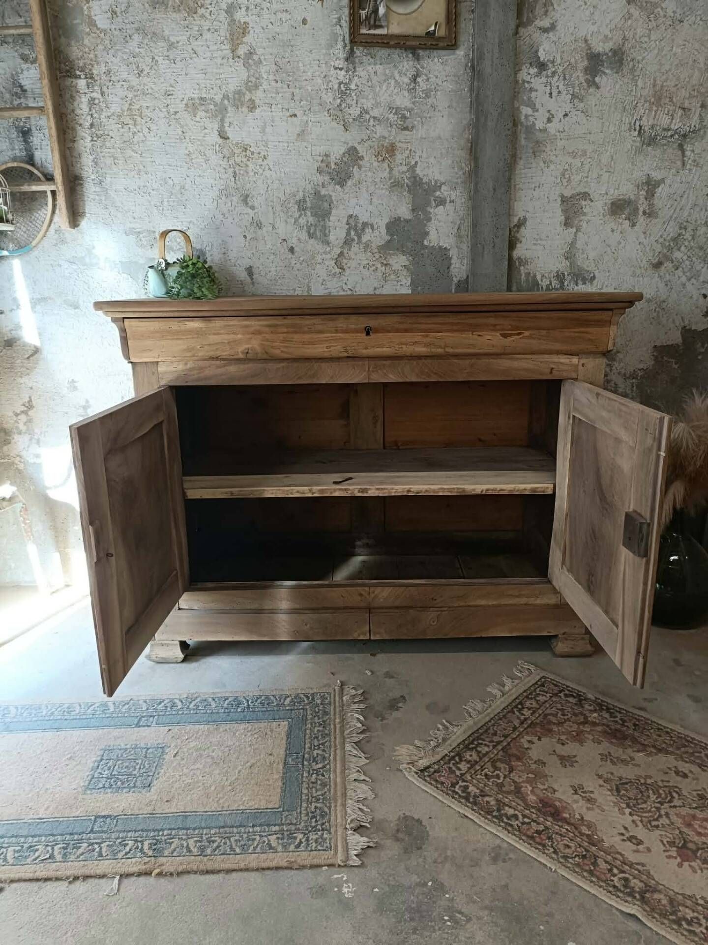 Buffet en bois