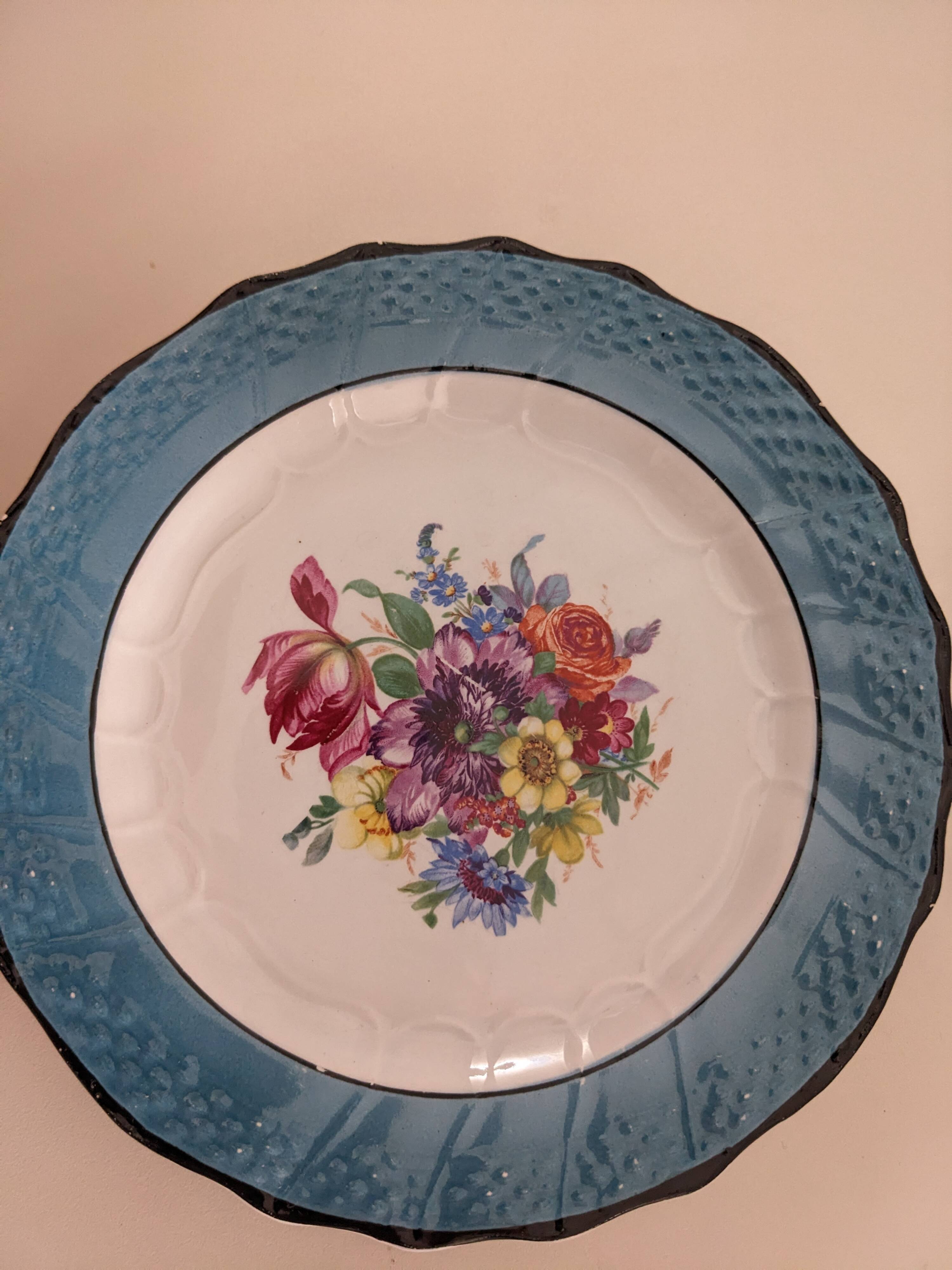 Moulin des Loups Terre de Fer dessert plates