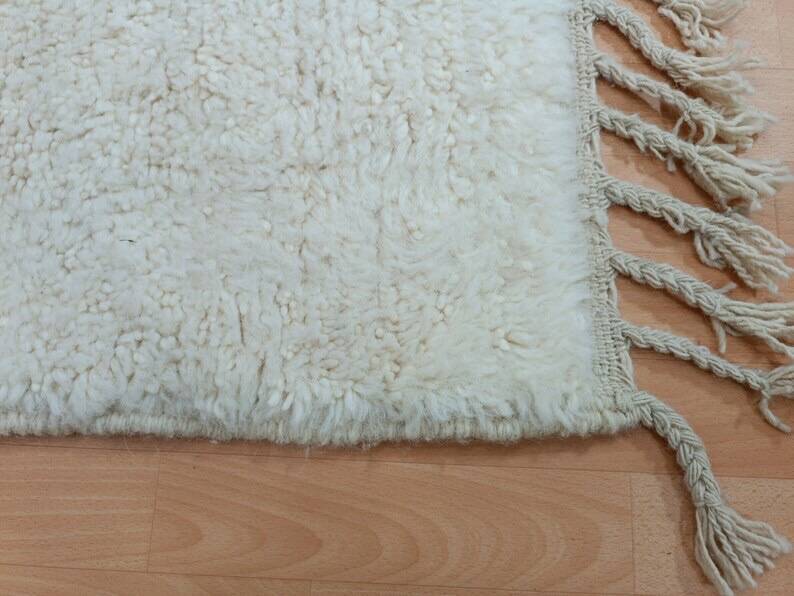 Traditional handmade Beni Ouraine Berber rug, size 100 x 200 cm