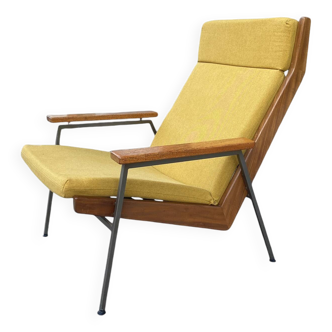 Lotus lounge chair by Rob Parry for Gelderland