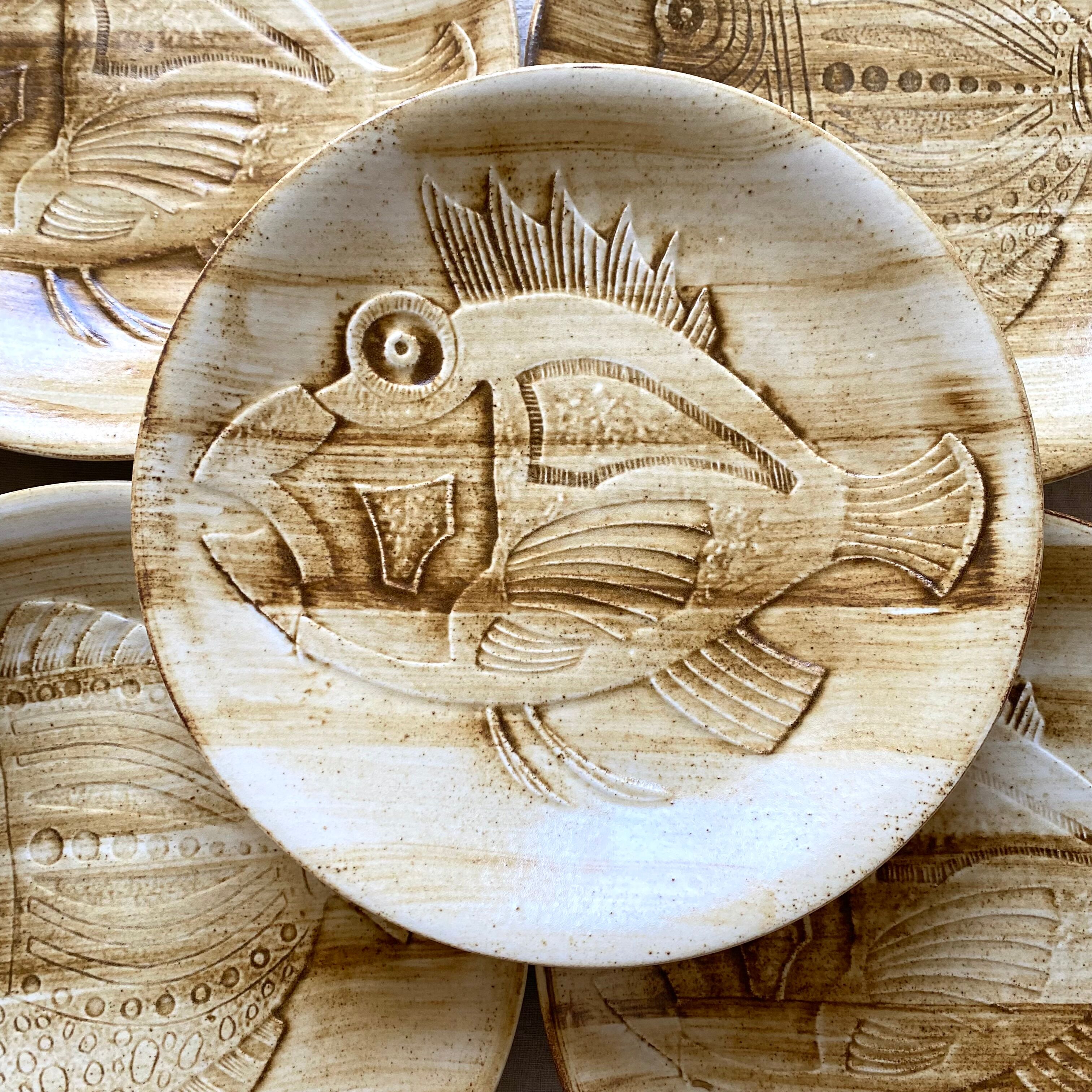 Longchamp dinner plates with fish decor